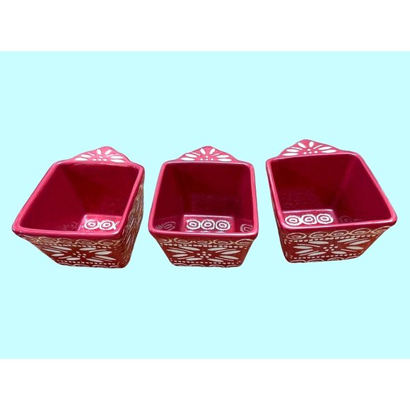 Temptations by Tara Red Carved Old World Poinsettia 3 Small 10 oz Baking Dishes - Picture 1 of 4
